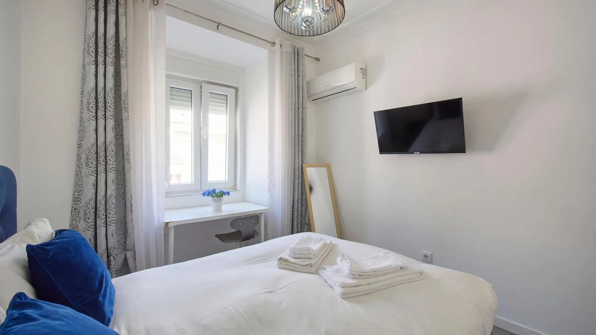 New 3 Bedroom Flat With River On Sight @Alameda リスボン 0*,